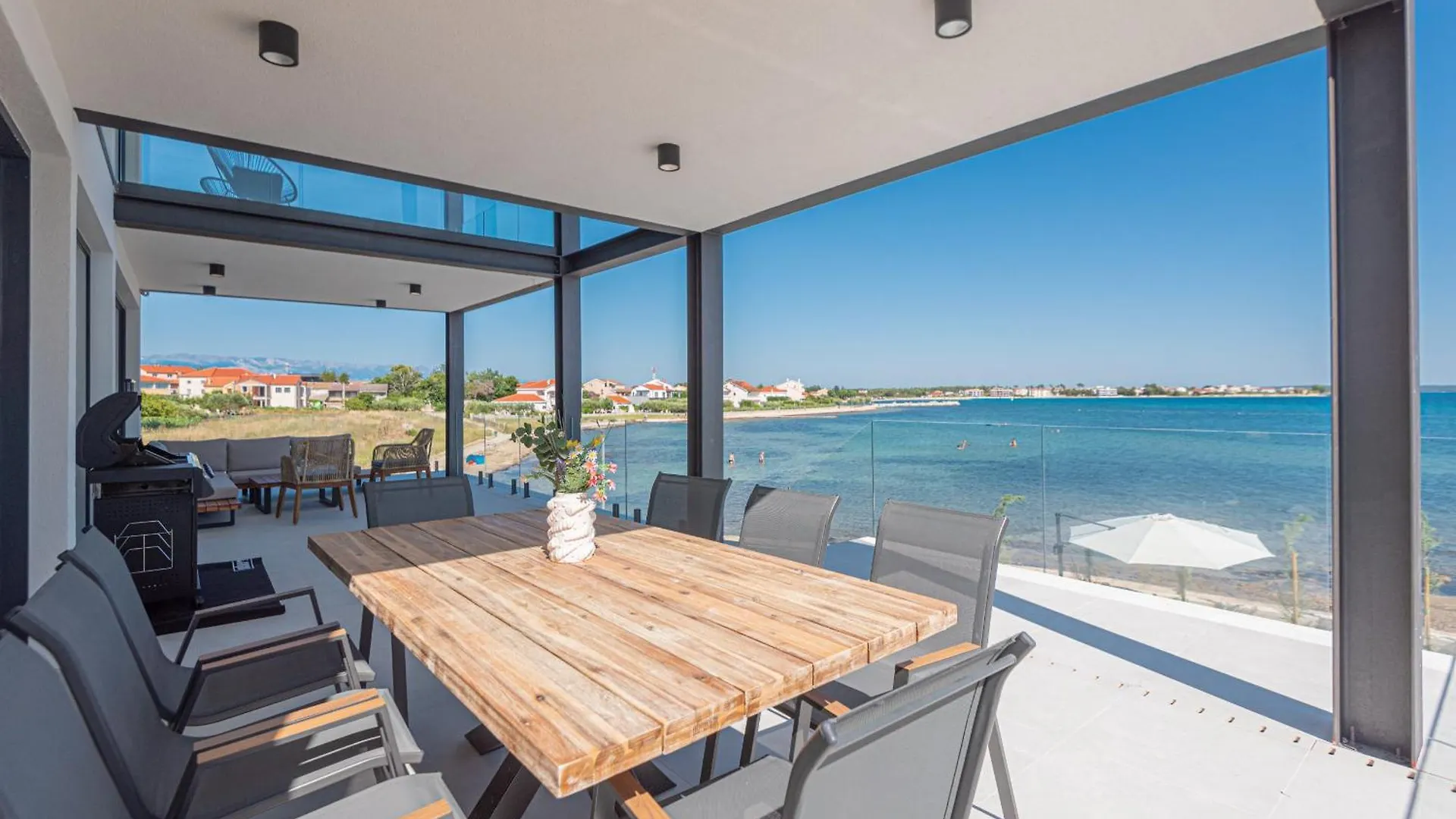 Seafront Villa Serena With Pool And Seaview Privlaka  0*, Privlaka (Zadar)